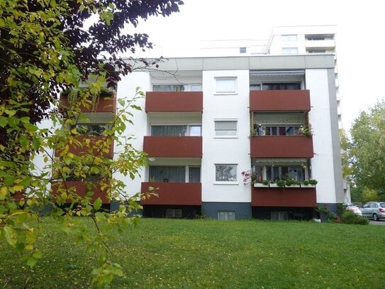 Großzügige 2,5-Zi-Whg. mit Balkon inkl. schöner Aussicht in bevorzugter Lage der Fürther Weststadt!