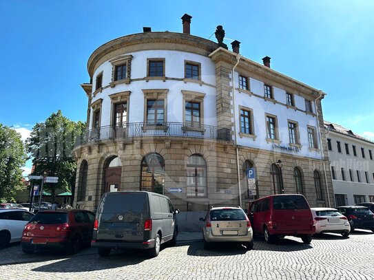 *PLATZHIRSCH! Ein Denkmal-Juwel mit historischen Öfen und Stiltüren im Zentrum von Kamenz!*