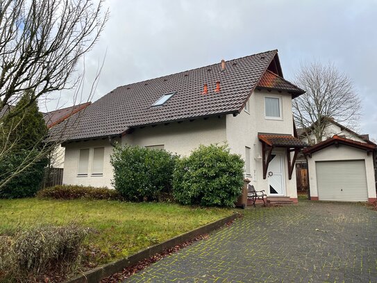 Einfamilienhaus mit Garage