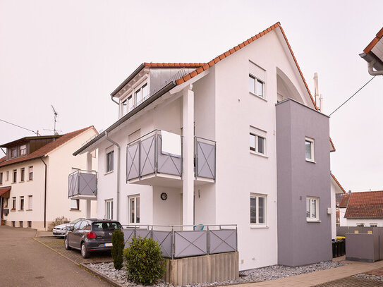 Charmante 2-Zimmer-Wohnung in ruhiger Lage - Ideal im gepflegten 5-Fam.-Haus! Eigennutz oder Anlage!