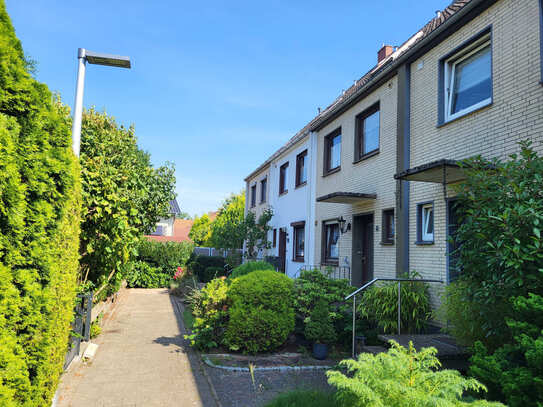 Schönes Reihenhaus mit Garten in Delmenhorst-Deichhorst