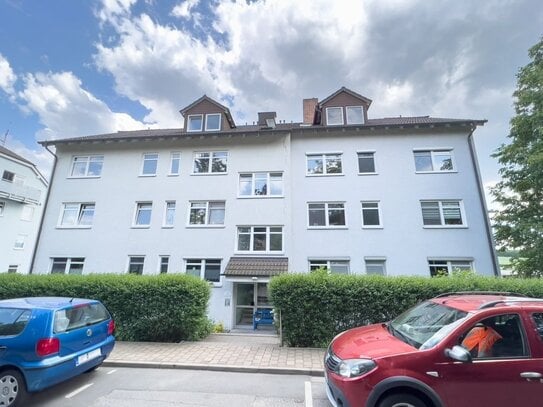 Gemütliches 1-Zimmer-Apartment mit Balkon, Einbauküche und KFZ-Stellplatz