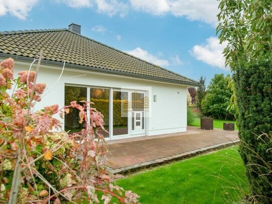 *Wohnen am Wasser: Moderner Bungalow mit herrlichem Garten am Goitzschesee*