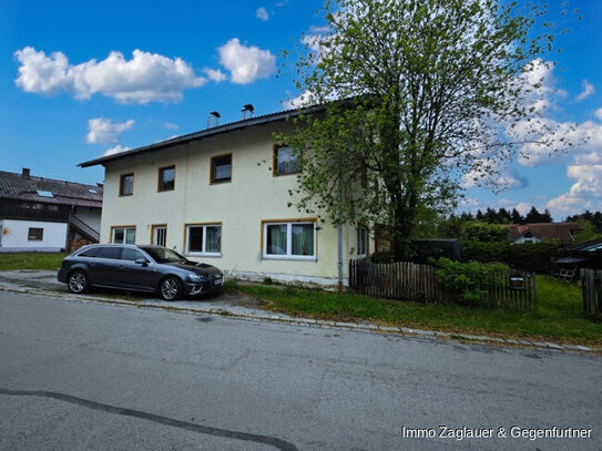 Baugrundstück - erschlossen - unterhalb des Falkensteins - Abrisshaus