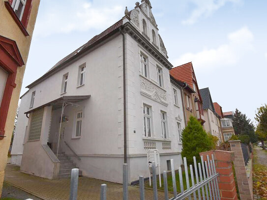 Stilvolles Mehrfamilienhaus in bester Lage von Ballenstedt: