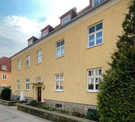 Renovierte 2-Zimmer-Wohnung in verkehrsgünstiger Lage!