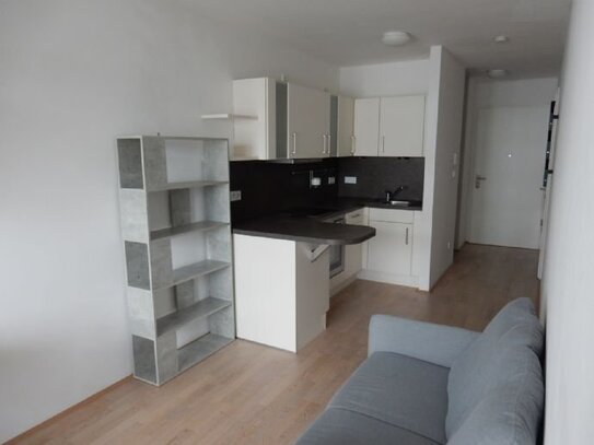 1,5-Zimmer-Whg. mit EBK, Stellplatz und Balkon