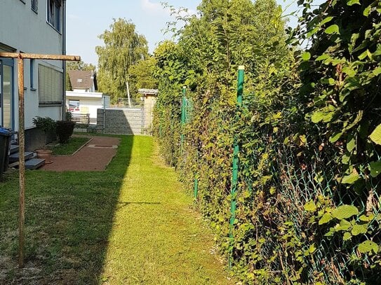 Ehemalige Hausmeisterwohnung in ruhiger Lage - neu renoviert - mit Gartennutzung