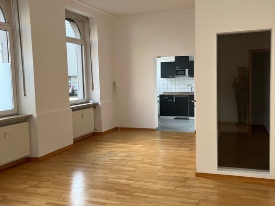 Trier-Süd: Schönes helles Appartement mit Pantry-Küche