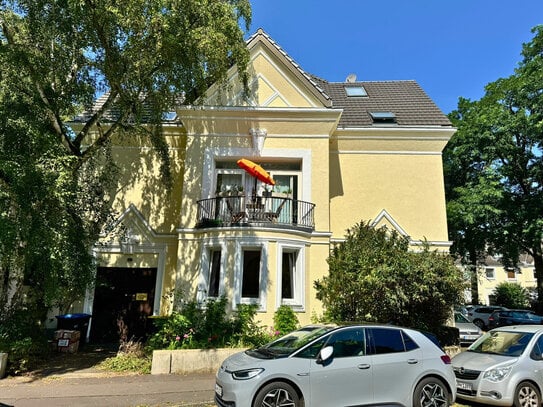 Rarität in Köln-Lindenthal, einzigartige Altbau Villa