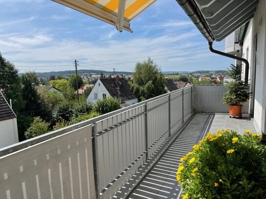 "Jetzt zugreifen!" - Bezahlbare Vierzimmerwohnung mit tollem Ausblick