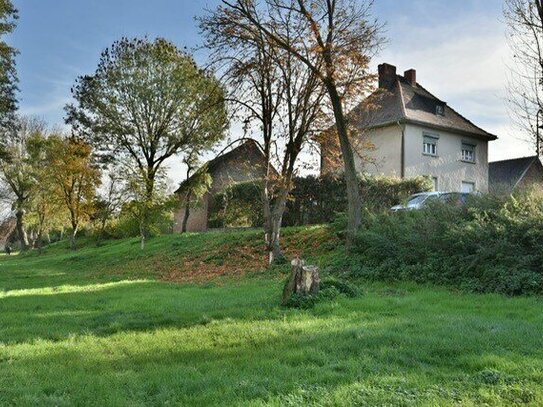 +++ Sanierungsbedürftige Stadtvilla in Uichteritz +++