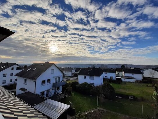 Reserviert ! Schöne Wohnung mit Südbalkon in ruhiger Lage in Körbecke, Gemeinde Möhnesee