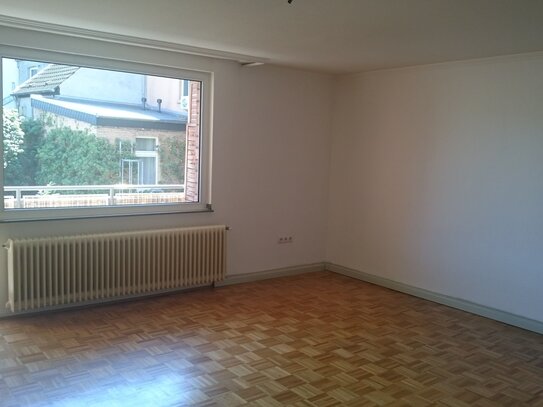 D-Oberbilk, Sonnenstr., top 2 Zi. , ca. 67 m², Kü., Die., Bad, Balk.