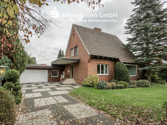 Gepflegtes Einfamilienhaus mit tollem großen Garten!