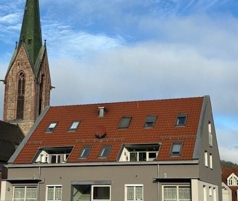 Exclusive 4 - Zimmer DG Wohnung mit herrlichem Ausblick in ruhiger Innenstadtlage