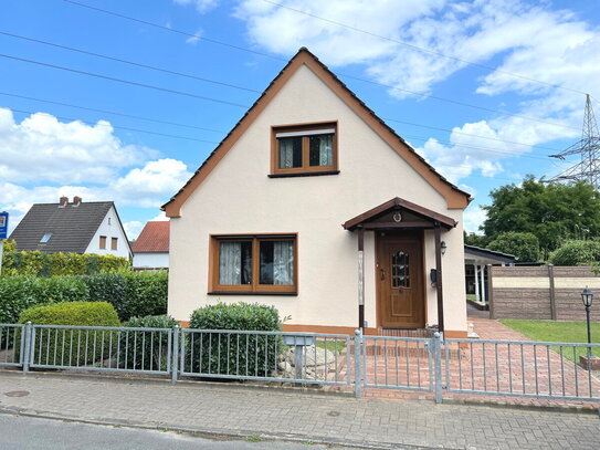 PURNHAGEN-IMMOBILIEN - Gepflegtes Einfamilienhaus mit Doppelcarport in Bremen-Rönnebeck!