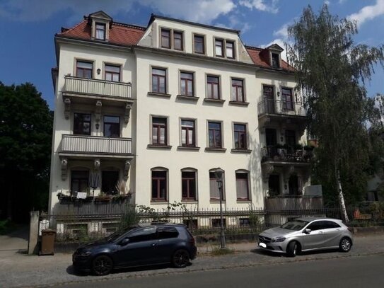 Attraktive Dachgeschoss - Maisonette - Wohnung mit Dachterrasse