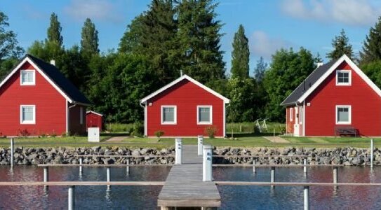 Ihr Ferienhaus zwischen Wiese und Wasser direkt am Hafen