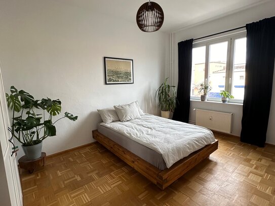 Zwischenmiete - Helle, möblierte 2 Zimmer Wohnung in Friedrichshain (Samariterkiez)