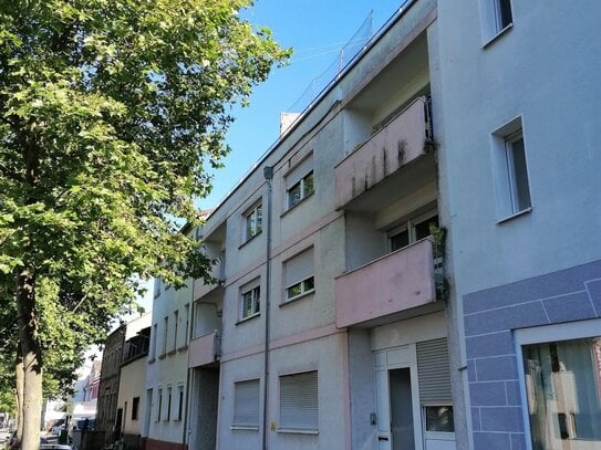 Helle 3-Zimmer-Wohnung mit Balkon und eigenem Stellplatz