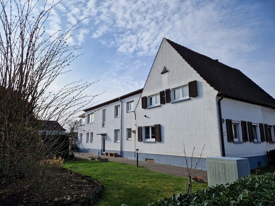 Doppelhaushälfte mit großem Garten in ruhiger Lage in Ludwigshafen-Gartenstadt