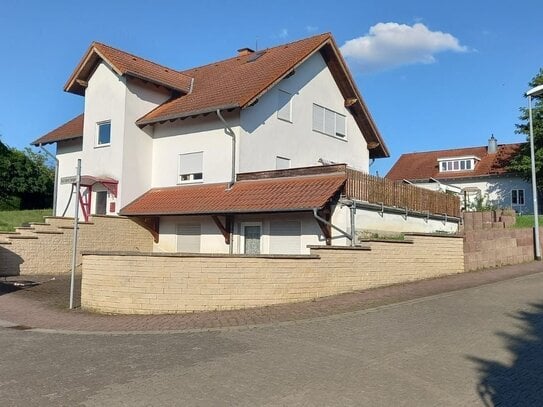 Das Mehrgenerationen-Haus! 2-Familienhaus mit kleinem Ladengeschäft in ruhiger Lage von St. Johann