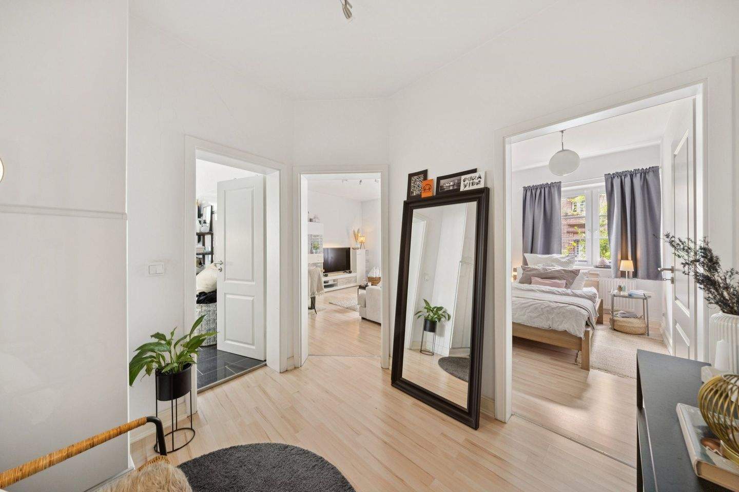 Frei Lieferbar! Attraktive zweieinhalb Zimmerwohnung im Herzen von Barmbek!