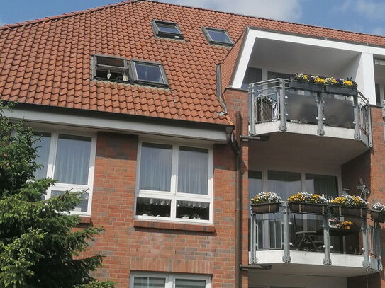 Schöne 3 Raumwohnung mit Balkon in ruhiger grüner Wohnlage