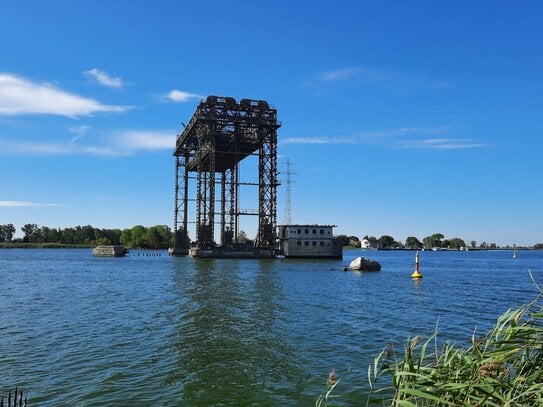 Blick auf Hafen und Karniner Brücke - Grundstück in Karnin / Insel Usedom