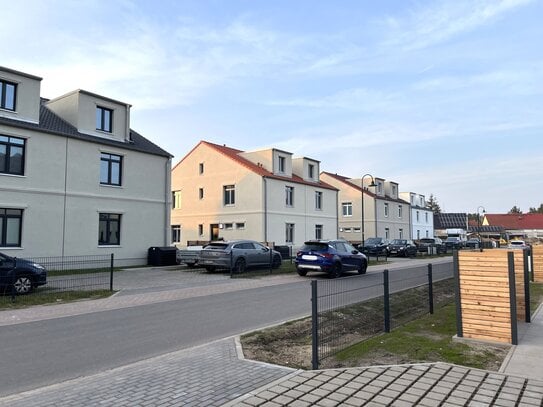 Umland Berlin: Wohneinheit für 12,55 €/ m² NKM inkl. Garten und 2 Stellplätzen - Sofortbezug möglich