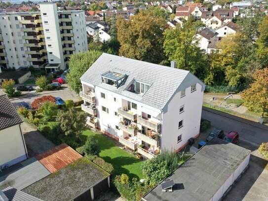 Gepflegte 3-Zimmer-Dachgeschosswohnung mit Aussicht in Immenstaad am Bodensee