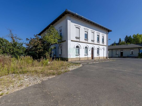 Mehrfamilienhaus/Bürohaus in prominenter Lage von Amberg