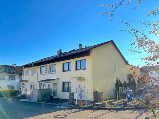 Familienfreundliches 5,5-Zi. Reiheneckhaus in ruhige Lage in Lörrach Haagen, Garage und Stellplatz