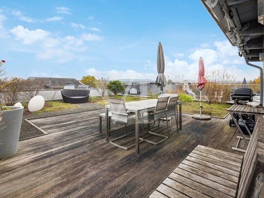 BIETERVERFAHREN: Exklusives Penthouse mit Dachterrasse und Panorama in Innenstadtlage Saarlouis