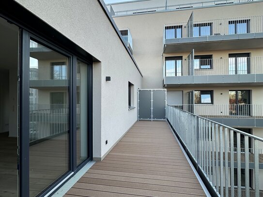 Erstbezug! 2-Zi Neubauwohnung mit Balkon ~ Stadtnah ~ TG-Stellplatz ~ Aufzug uvm.