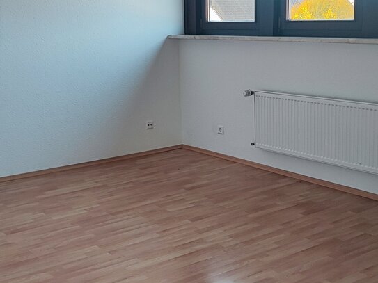 Langenhagen: Ansprechende 2-Zimmer-Single Wohnung in zentraler Lage