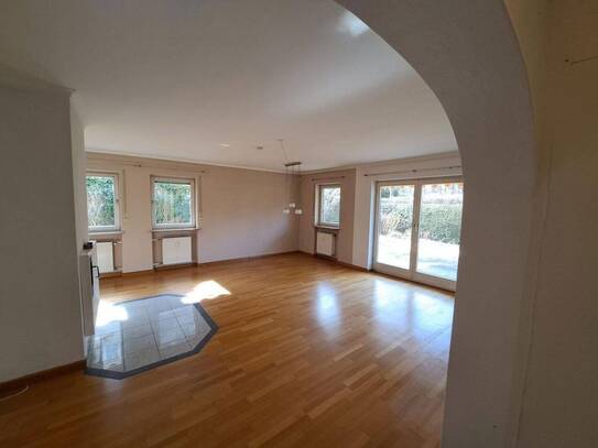 Wohnkomfort in Solln. Ihr Zuhause mit eigenem Garten. 3-Zimmer, 2 Terrassen, 1 Stellplatz