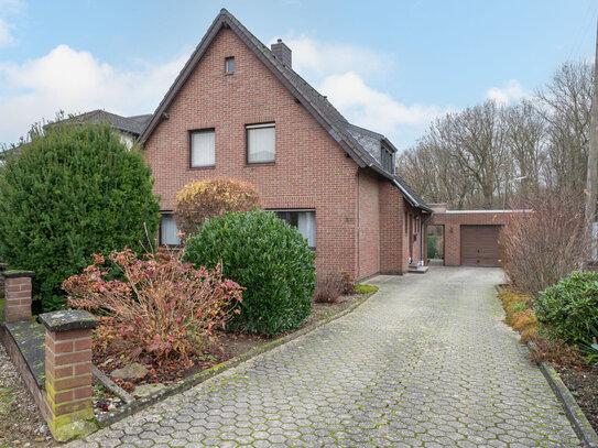 Familienidylle in Hückelhoven - Baal: Großzügiges Haus mit Blick auf Wald und Feld!