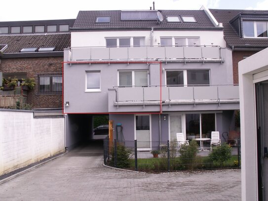 Gepflegte 2-Zimmer Wohnung mit Garage!