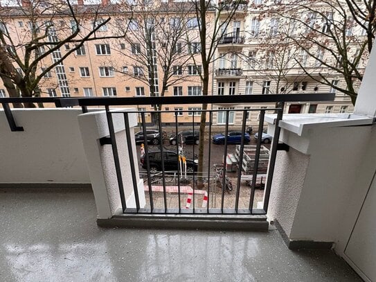 Charlottenburg: Eislebener Str: VERMIETETE 1-Zi-Whg, 40m² - 2.OG + SÜD-Balkon - kündbar in 9 Monaten