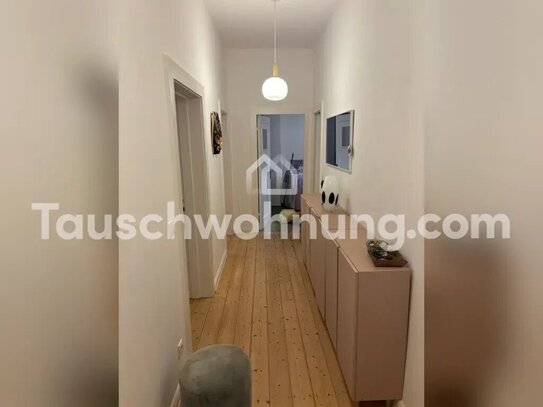 [TAUSCHWOHNUNG] Schöne 2-Zimmer Wohnung mit Balkon gegen größere Wohnung