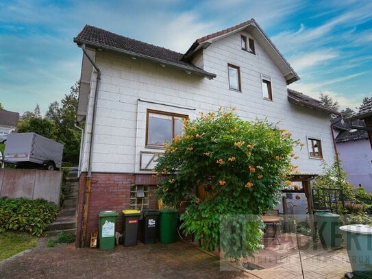 Charmante Doppelhaushälfte mit großem Gartenbereich