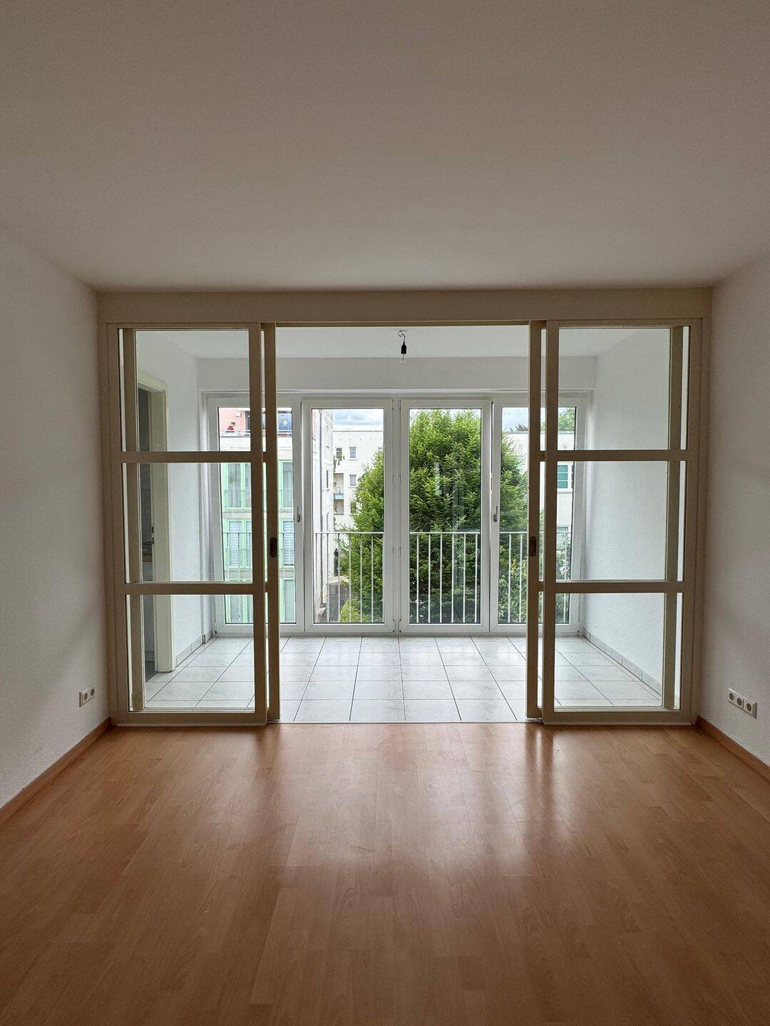 wunderschöne 2 Zimmer Wohnung mit herrlichem Wintergarten - Foto 1