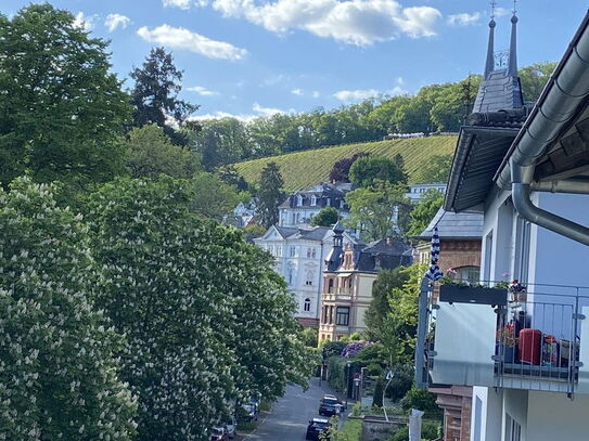 *Exklusive Lage im Nerotal *3,5 Zimmer Wohnung mit Südbalkon* Wohnen im Grünen und Stadtzentrum*