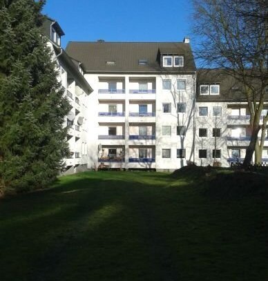 Hübsche 2- Zimmerwohnung mit Balkon und Garage Nähe. Bürgerpark !