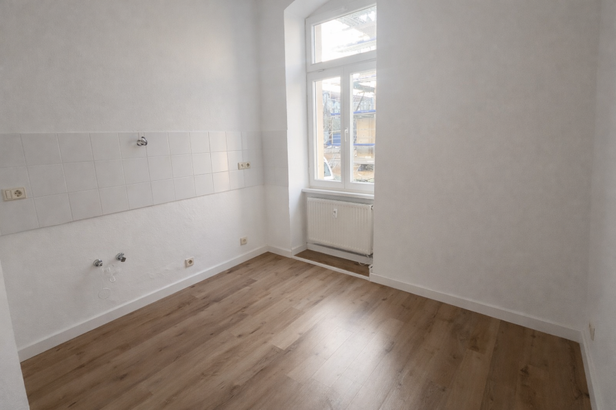 Renovierte 4-Zimmer-Wohnung im Erdgeschoss - ideal für WG oder Familie
