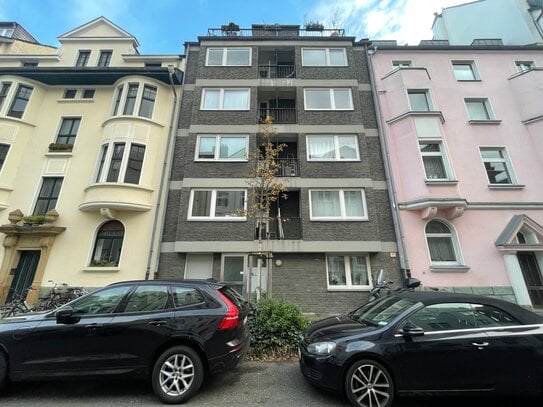 Gepflegte Zwei-Zimmerwohnung mit Balkon in Zentrumsnähe von Düsseldorf