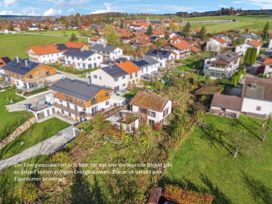 Attraktives und großzügiges Grundstück mit Altbestand in idyllischer Lage von Riedering