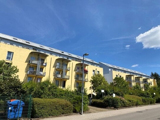 Schönes 1-ZKB Apartment in zentrumsnaher Lage mit Terrasse und Stellplatz